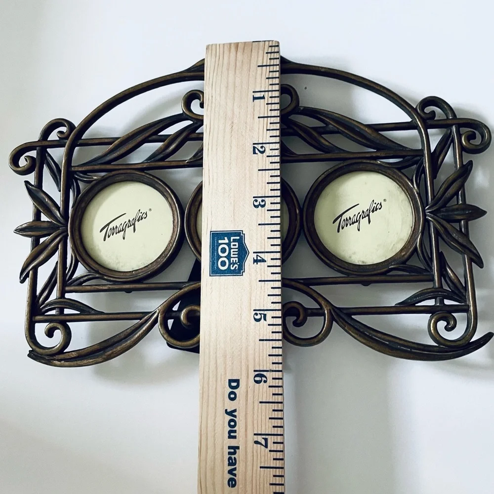 Terragrafics NEW Bronze scroll pattern triple round picture frame